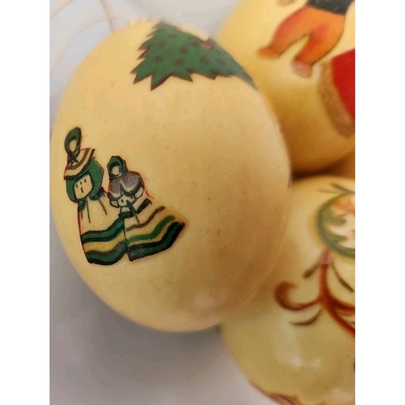 (6) Vtg Christmas Ornament Set REAL BLOWN EGG 1950s Decoupage Holiday Santa Snow - Picture 9 of 16